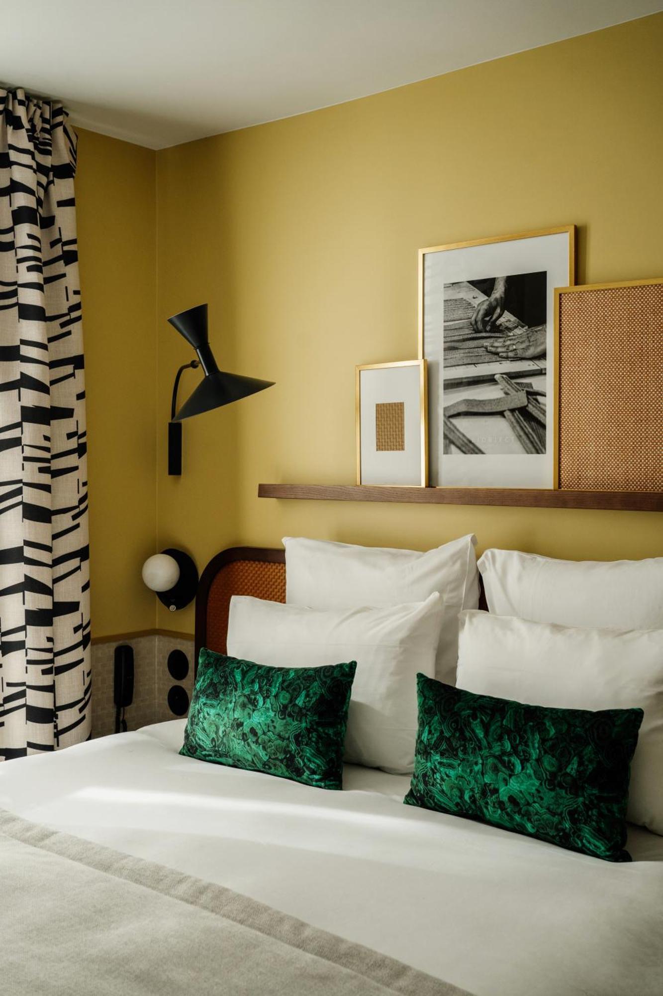 Riesner Hotel Parijs